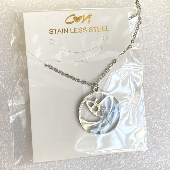 🌛 Geometric Crescent Moon & Eye Necklace Stainless Steel 🌜 - Picture 5 of 6